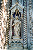 Firenze - Dettaglio delle statue del Campanile di Giotto.